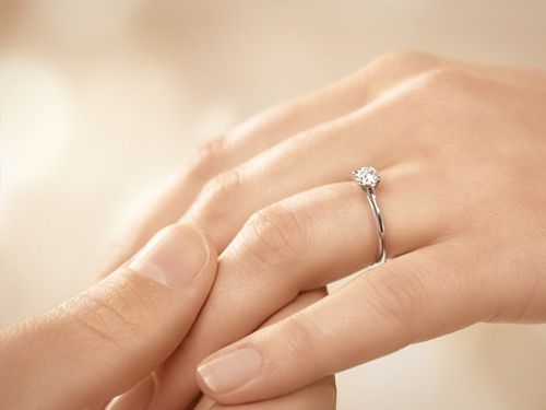Hervat Communicatie netwerk Verborgen Verlovingsringen in wit goud - populair met diamant